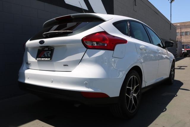 Pre-Owned 2017 Ford Focus Hatchback SEL Hatchback in Cypress #26910Y ...