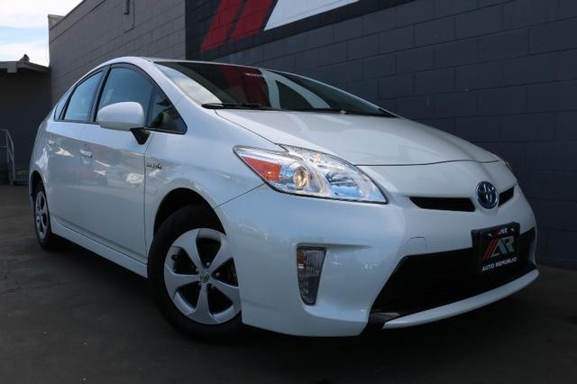 Pre Owned 2015 Toyota Prius Two Four Door Sedan In Fullerton